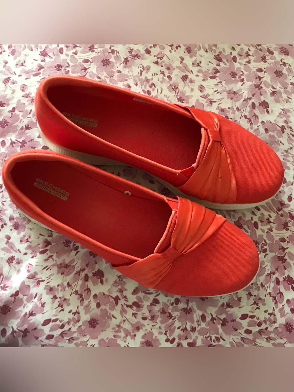Orange Skechers Sneakers Size 10